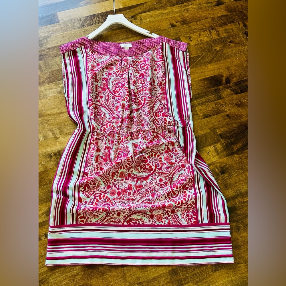 Pretty Ann Taylor Loft handkerchief dress, size XL